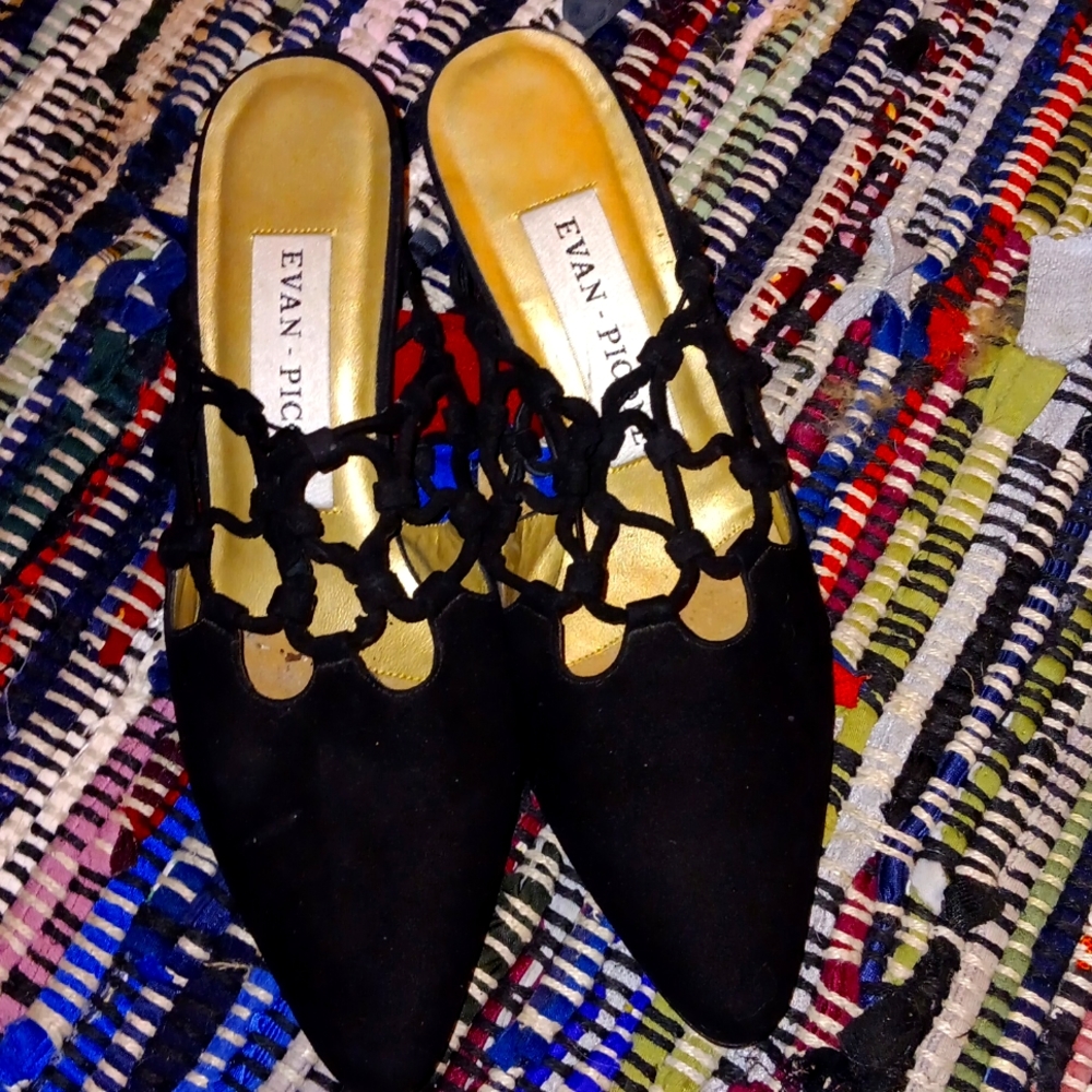 Vintage Eva Picone Kitten heels